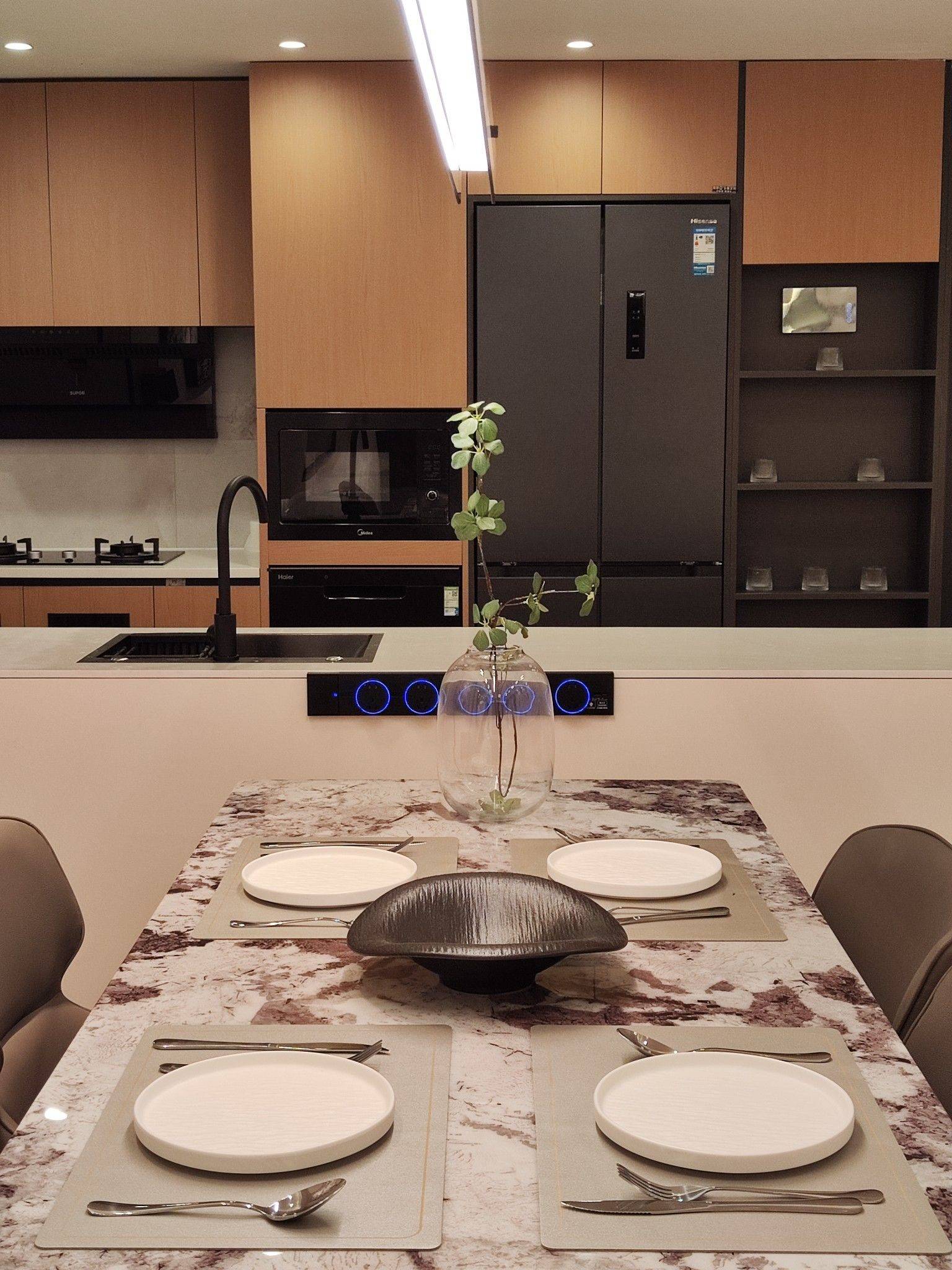 Guangzhou-Haizhu-豪宅,Clean&Comfy,No Gender Limit,“Friends”,Chilled