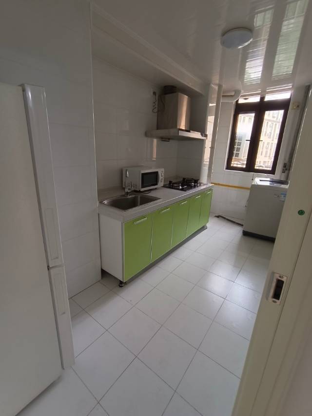 Beijing-Haidian-Cozy Home,Clean&Comfy,No Gender Limit,Hustle & Bustle,“Friends”,Chilled,LGBTQ Friendly