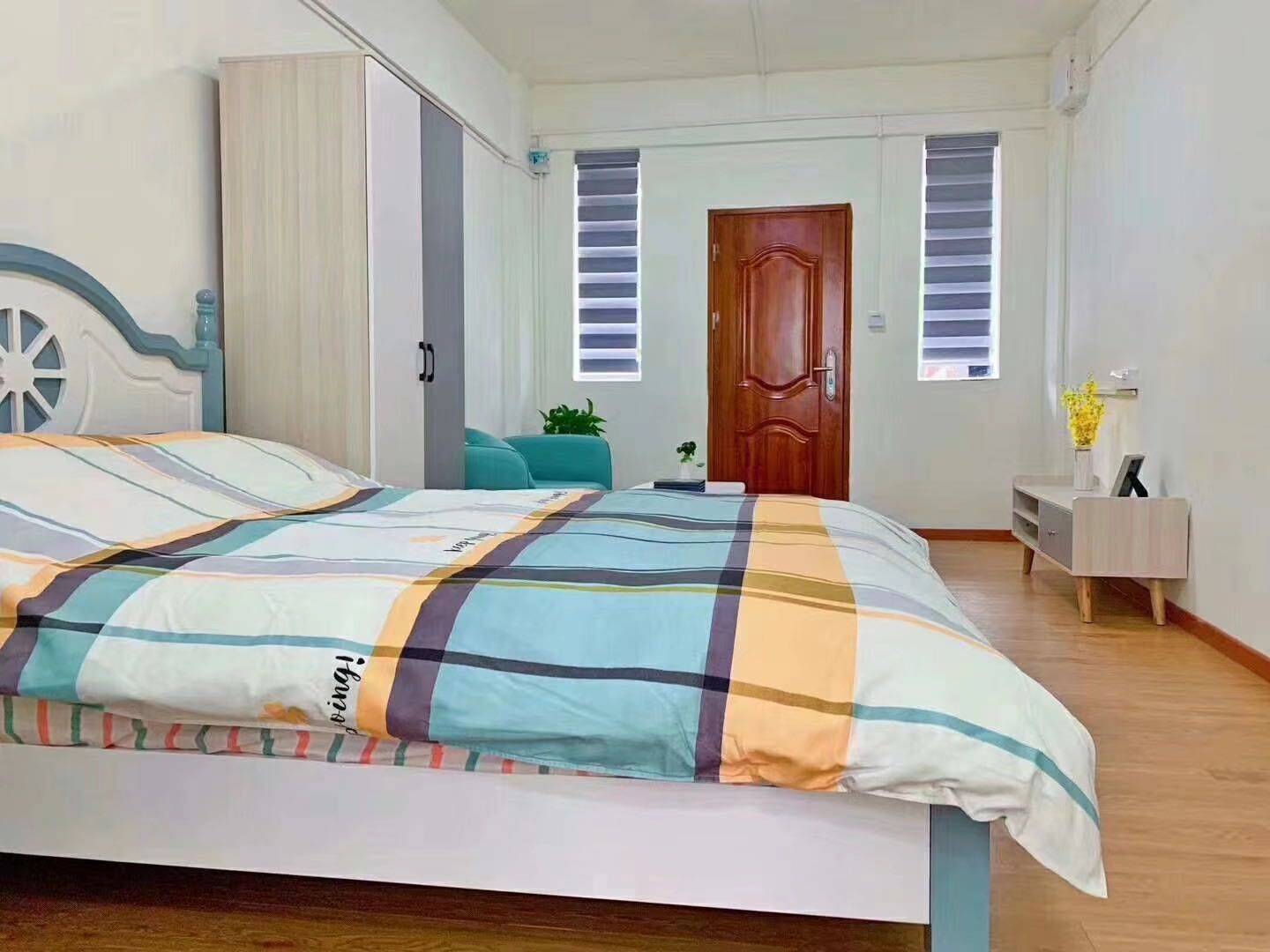 Shenzhen-BaoAn-Cozy Home,Clean&Comfy,No Gender Limit,Hustle & Bustle,Chilled