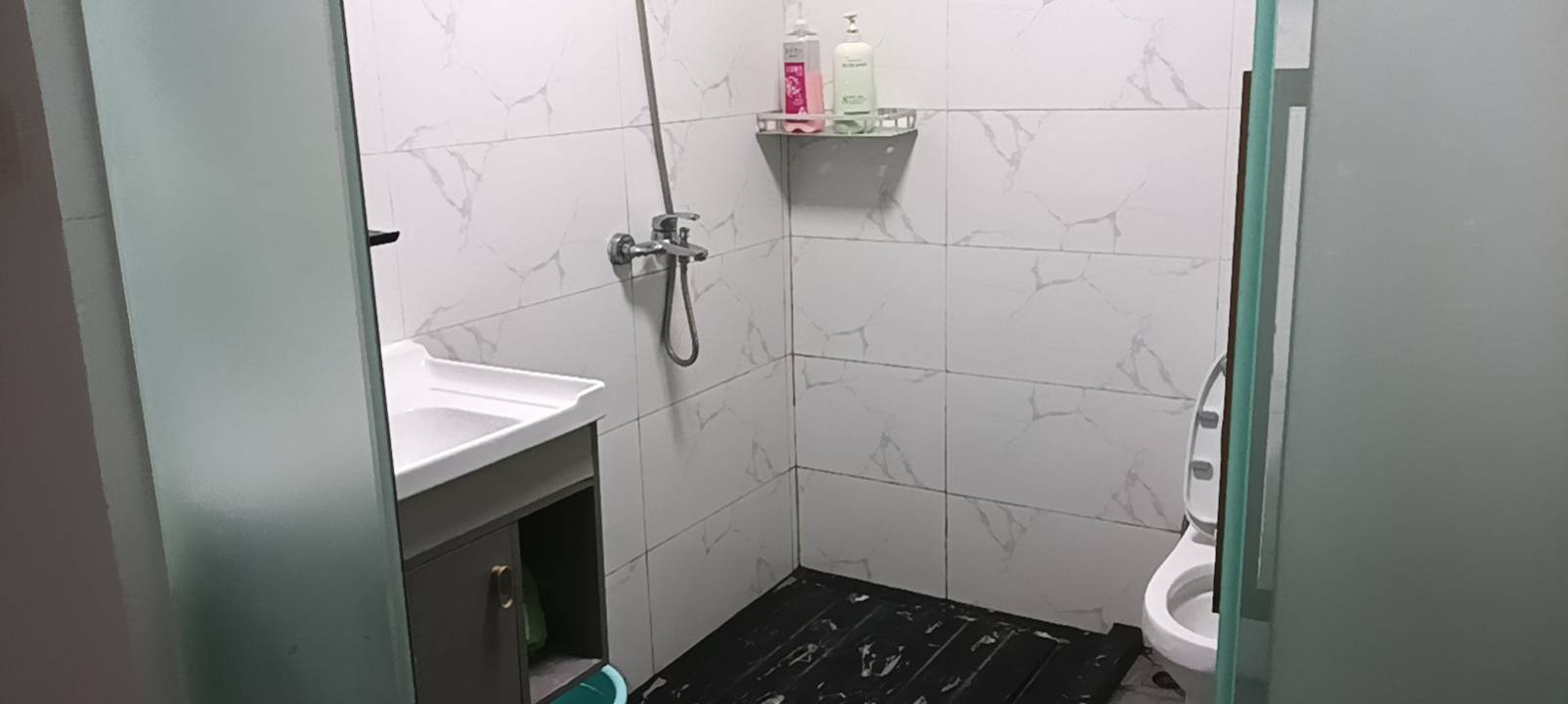 Cozy Home-Clean&Comfy-No Gender Limit-“Friends”-Chilled