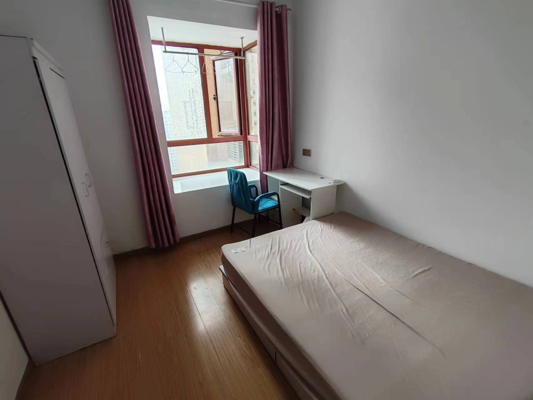 武汉-洪山-1RMB/晚,毕业季,地铁口,开学季,宠物友好,LGBTQ友好,温馨小窝,干净治愈,不限性别,市井烟火气,老友记,慢时光