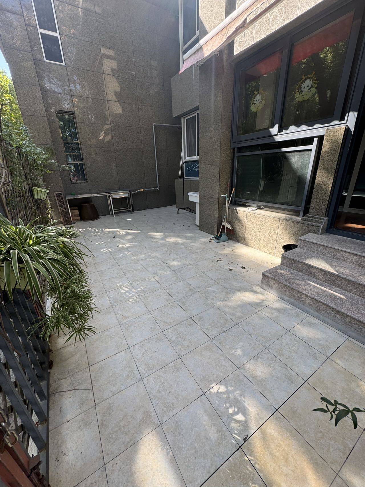 Shanghai-Pudong-Cozy Home,Clean&Comfy,No Gender Limit,Hustle & Bustle,“Friends”,Chilled,LGBTQ Friendly,Pet Friendly