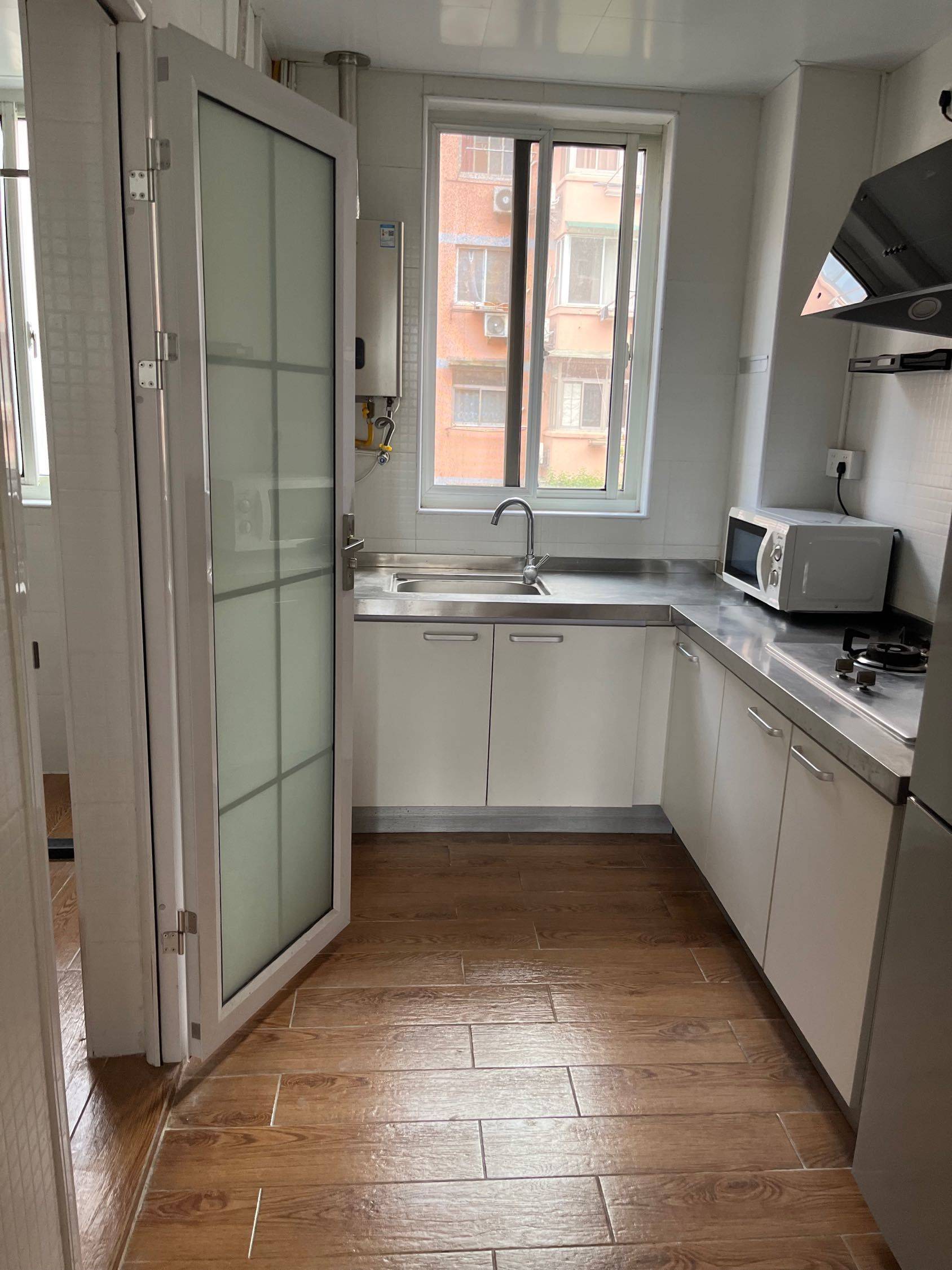 Shanghai-Pudong-Cozy Home,Clean&Comfy,No Gender Limit,Hustle & Bustle,“Friends”,Chilled,LGBTQ Friendly,Pet Friendly