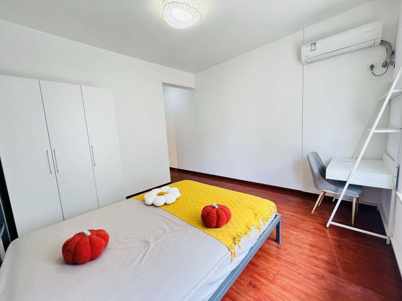 Wuhan-Hongshan-Cozy Home,Clean&Comfy,No Gender Limit