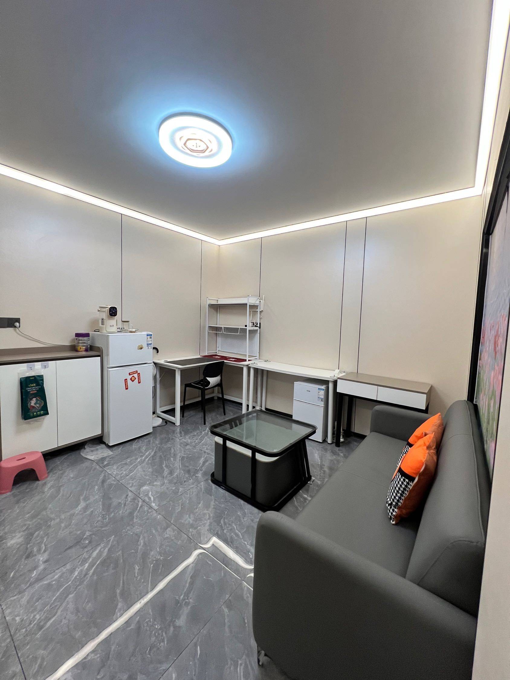 Shenzhen-Nanshan-Cozy Home,Clean&Comfy,No Gender Limit,Hustle & Bustle,“Friends”,Chilled,Pet Friendly