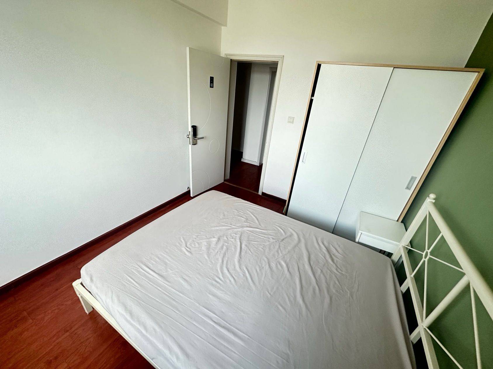 武汉-洪山-1RMB/晚,毕业季,地铁口,开学季,宠物友好,LGBTQ友好,温馨小窝,干净治愈,不限性别,市井烟火气,老友记,慢时光