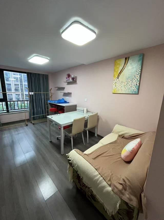 Nanjing-Jiangning-Cozy Home,Clean&Comfy,No Gender Limit,Hustle & Bustle,“Friends”,Chilled,Pet Friendly