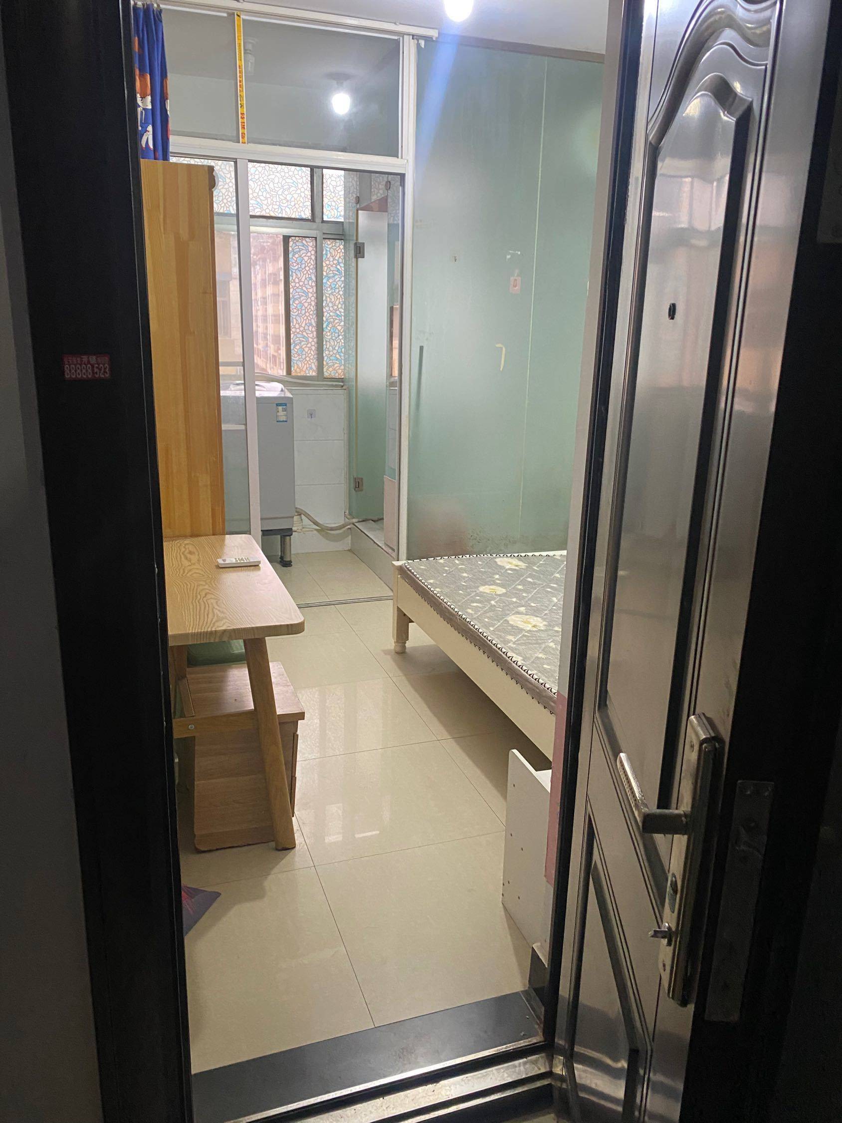 Zhengzhou-Jinshui-Cozy Home,Clean&Comfy,No Gender Limit,Hustle & Bustle,“Friends”,Chilled