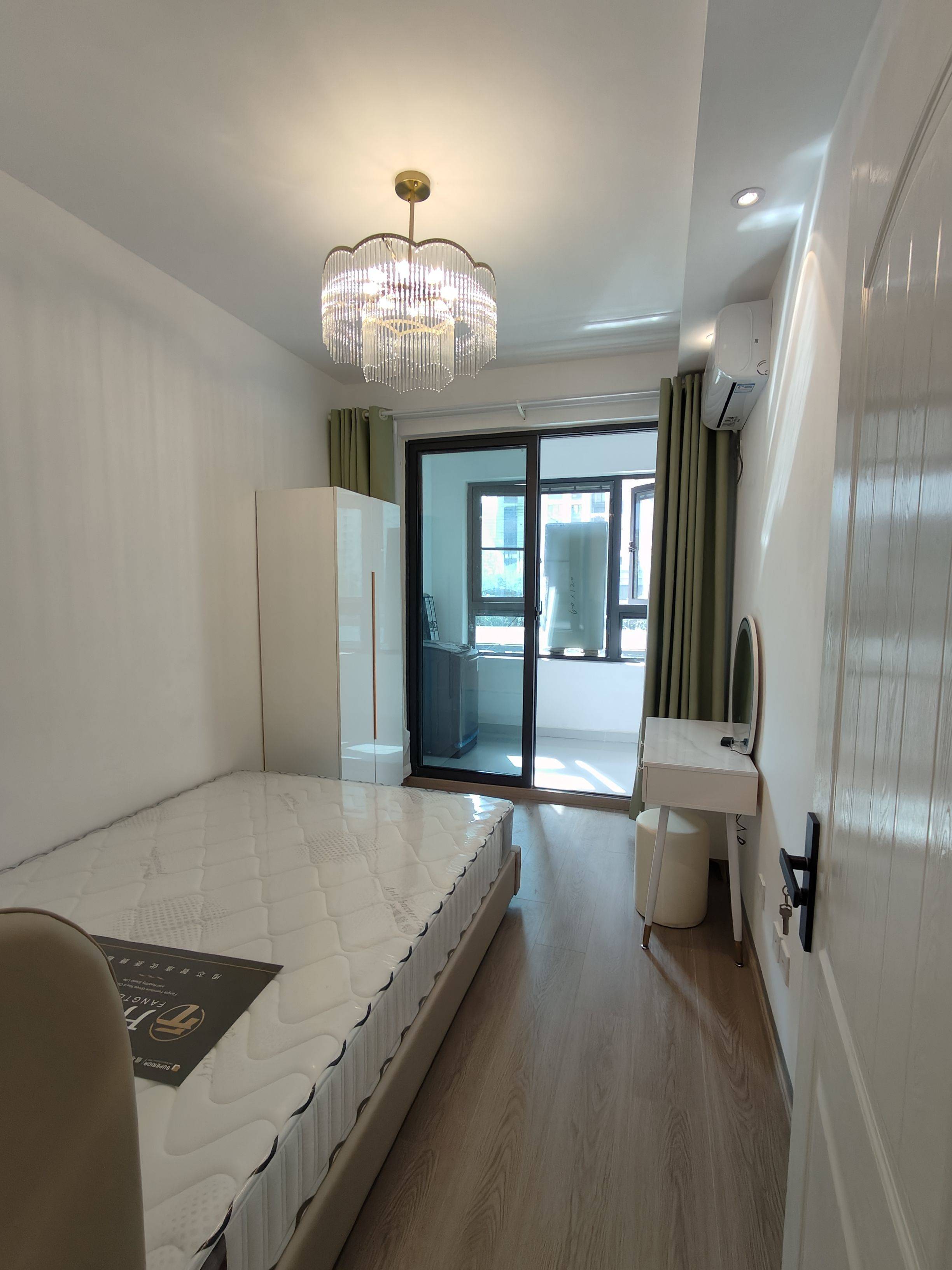 Hefei-Luyang-Cozy Home,Clean&Comfy,No Gender Limit,Hustle & Bustle,“Friends”,Chilled,LGBTQ Friendly