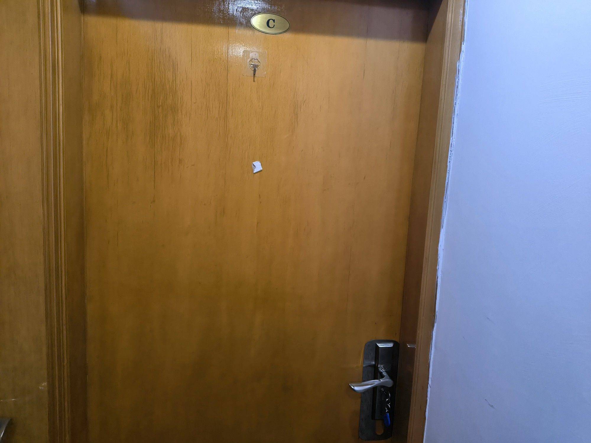 Guangzhou-Tianhe-配套齐全,生活方便,上班通勤,电梯房,Cozy Home,Clean&Comfy,No Gender Limit,Hustle & Bustle,“Friends”,Chilled