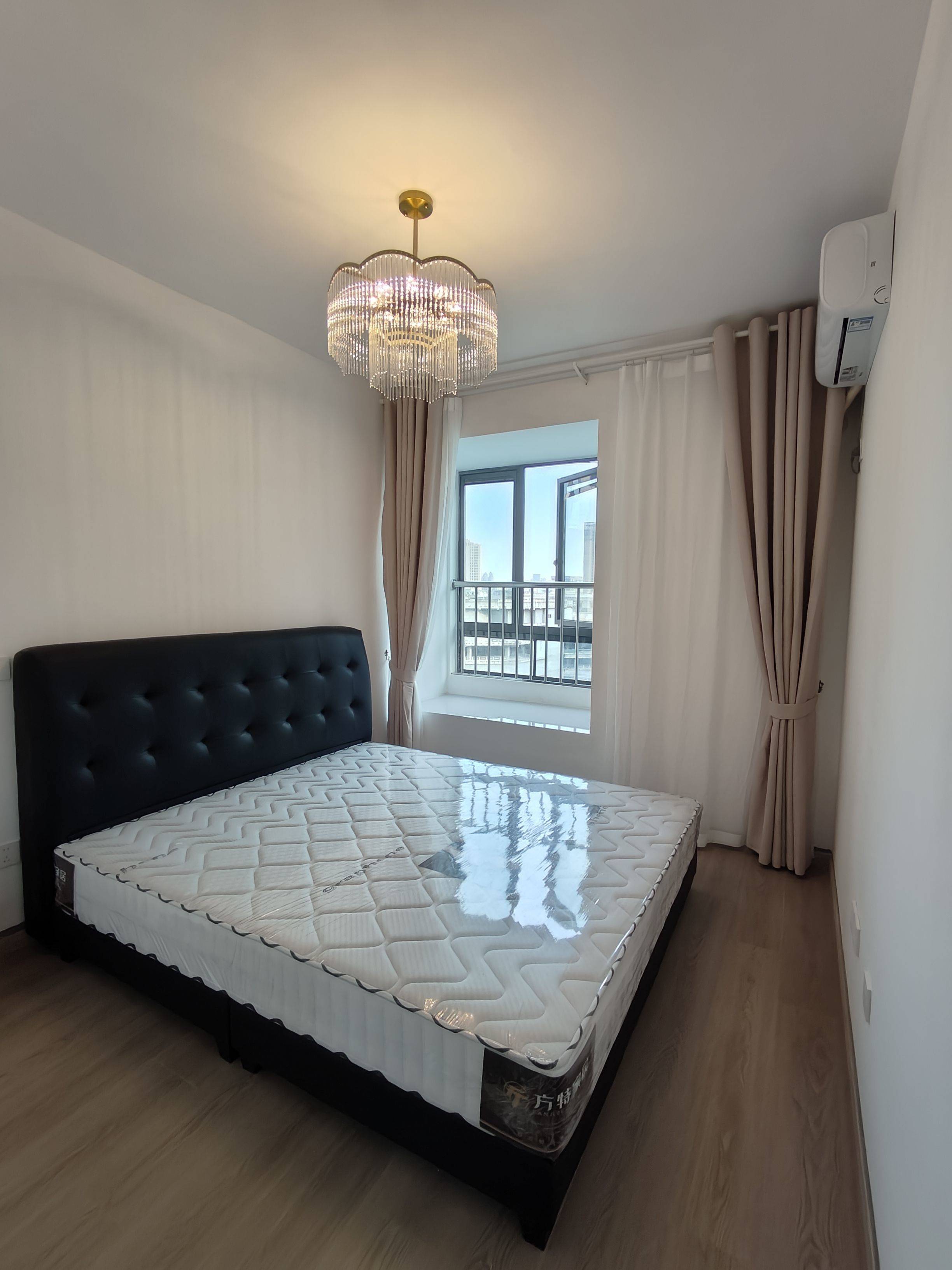 Hefei-Luyang-Cozy Home,Clean&Comfy,No Gender Limit,Hustle & Bustle,“Friends”,Chilled,LGBTQ Friendly