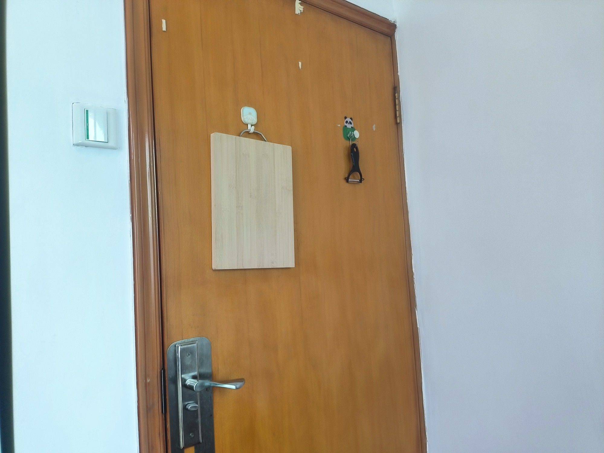 Guangzhou-Tianhe-配套齐全,生活方便,上班通勤,电梯房,Cozy Home,Clean&Comfy,No Gender Limit,Hustle & Bustle,“Friends”,Chilled