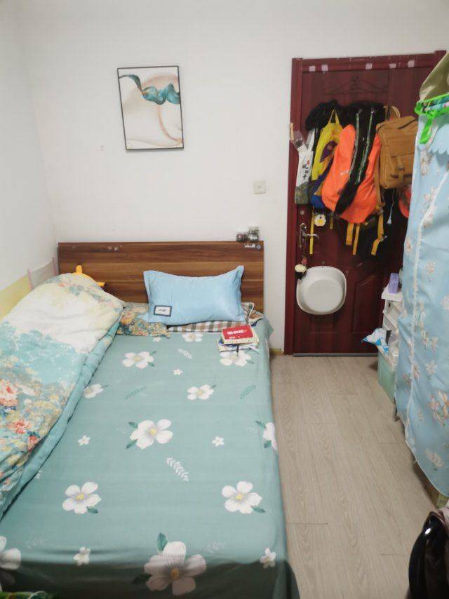 Chengdu-Shuangliu-Cozy Home,Clean&Comfy,No Gender Limit,Hustle & Bustle