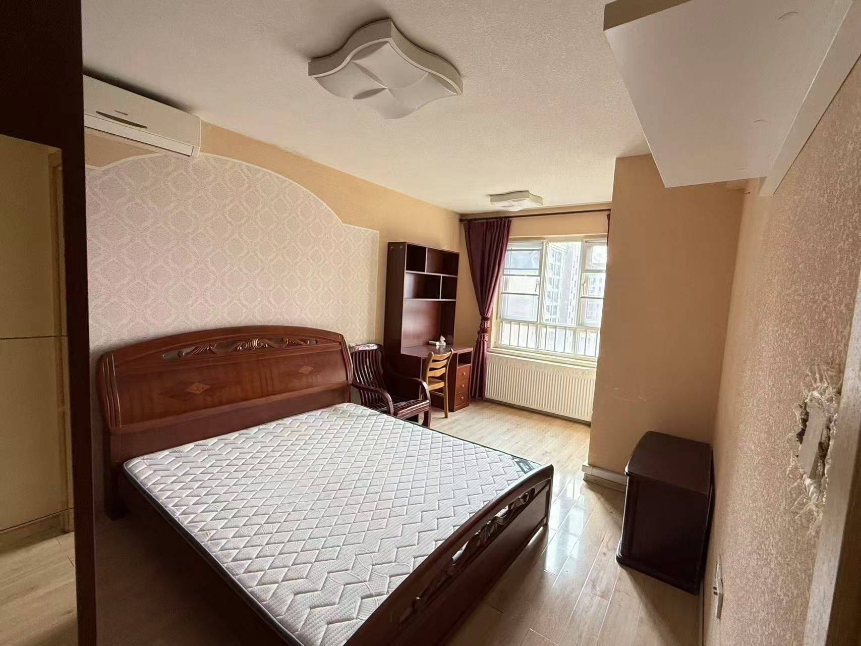 Wuhan-Hongshan-Cozy Home,Clean&Comfy,Hustle & Bustle