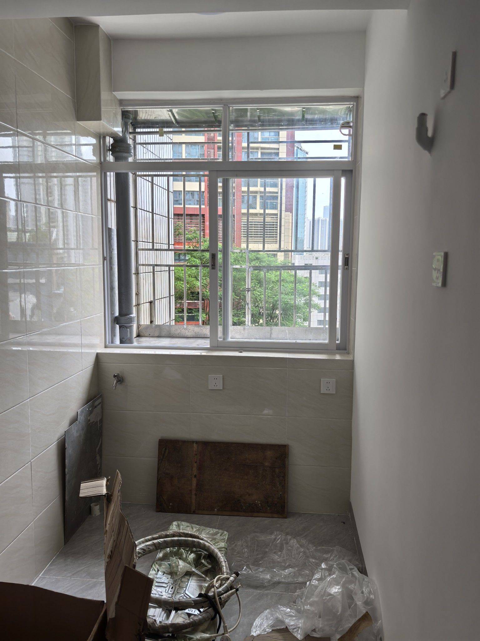 Shenzhen-Futian-Cozy Home,Clean&Comfy,No Gender Limit,Hustle & Bustle,“Friends”,Chilled,LGBTQ Friendly