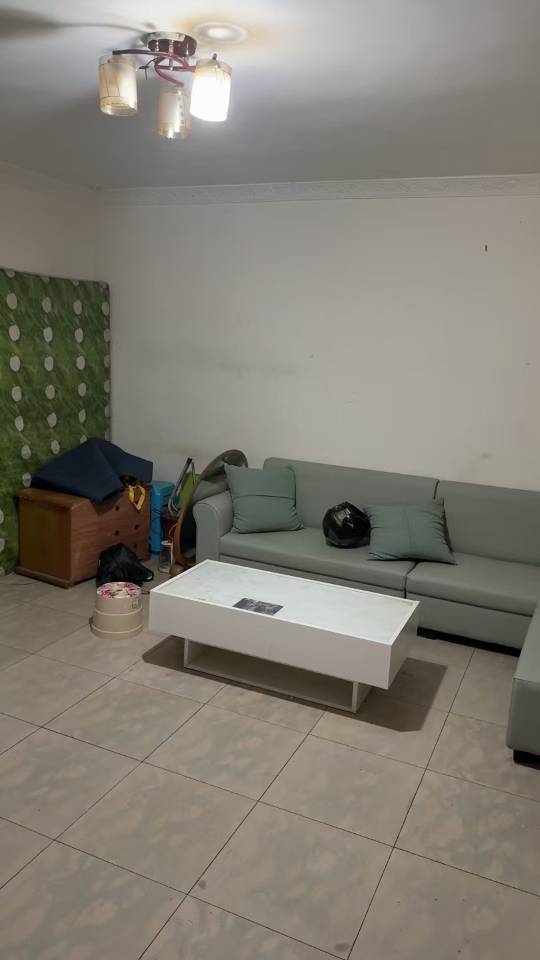 Chengdu-Qingyang-Hustle & Bustle