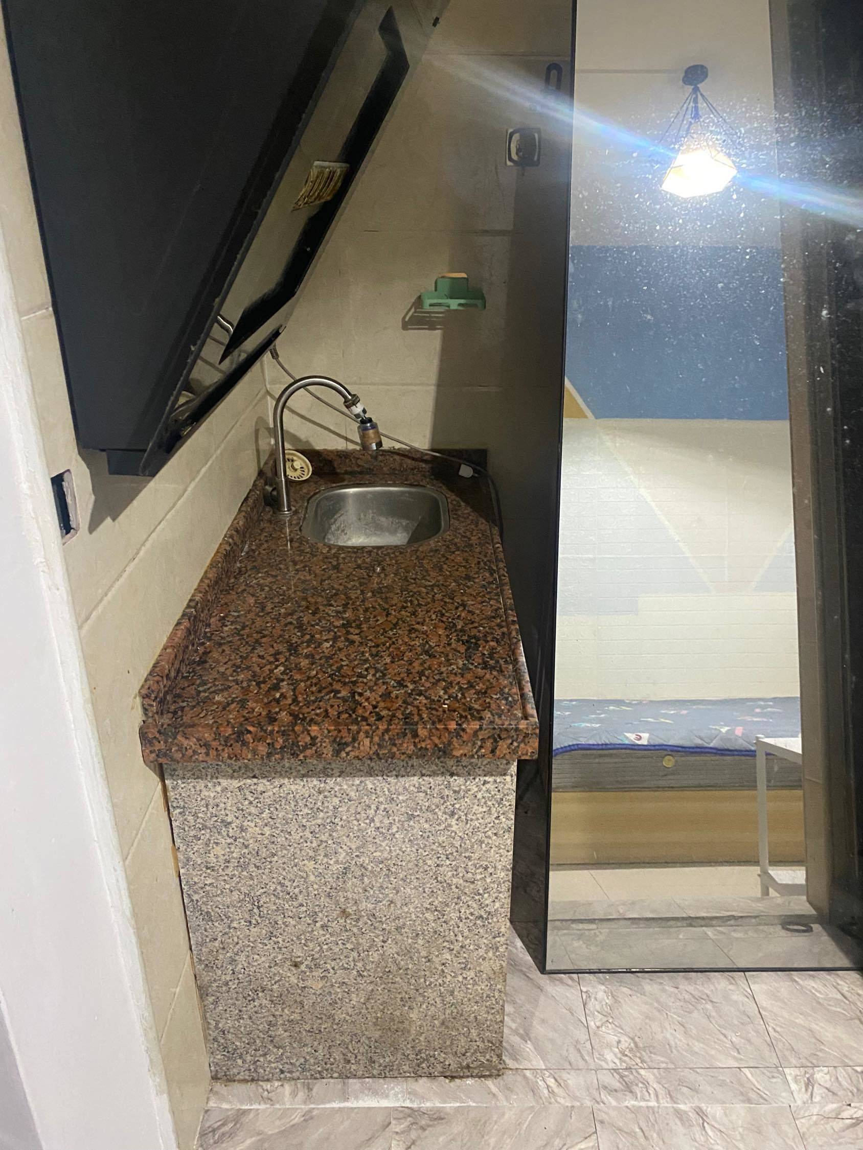 Shenzhen-BaoAn-50RMB/Night,Clean&Comfy,No Gender Limit