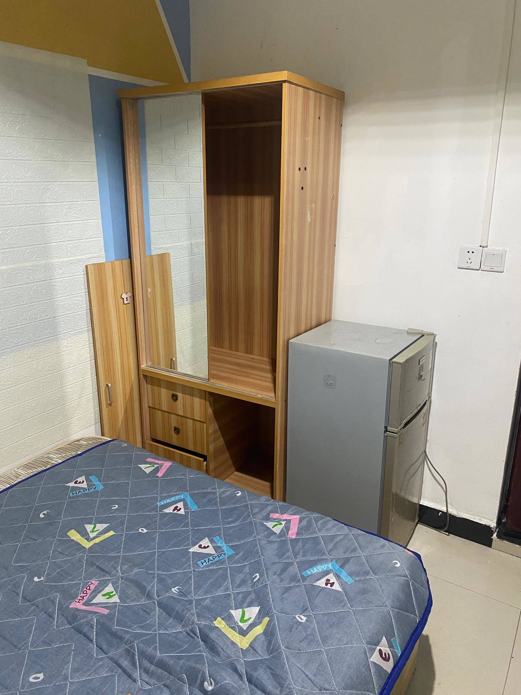 Shenzhen-BaoAn-50RMB/Night,Clean&Comfy,No Gender Limit