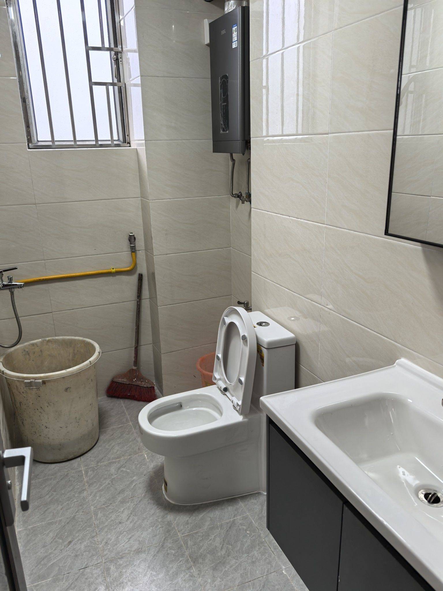 Shenzhen-Futian-Cozy Home,Clean&Comfy,No Gender Limit,Hustle & Bustle,“Friends”,Chilled,LGBTQ Friendly