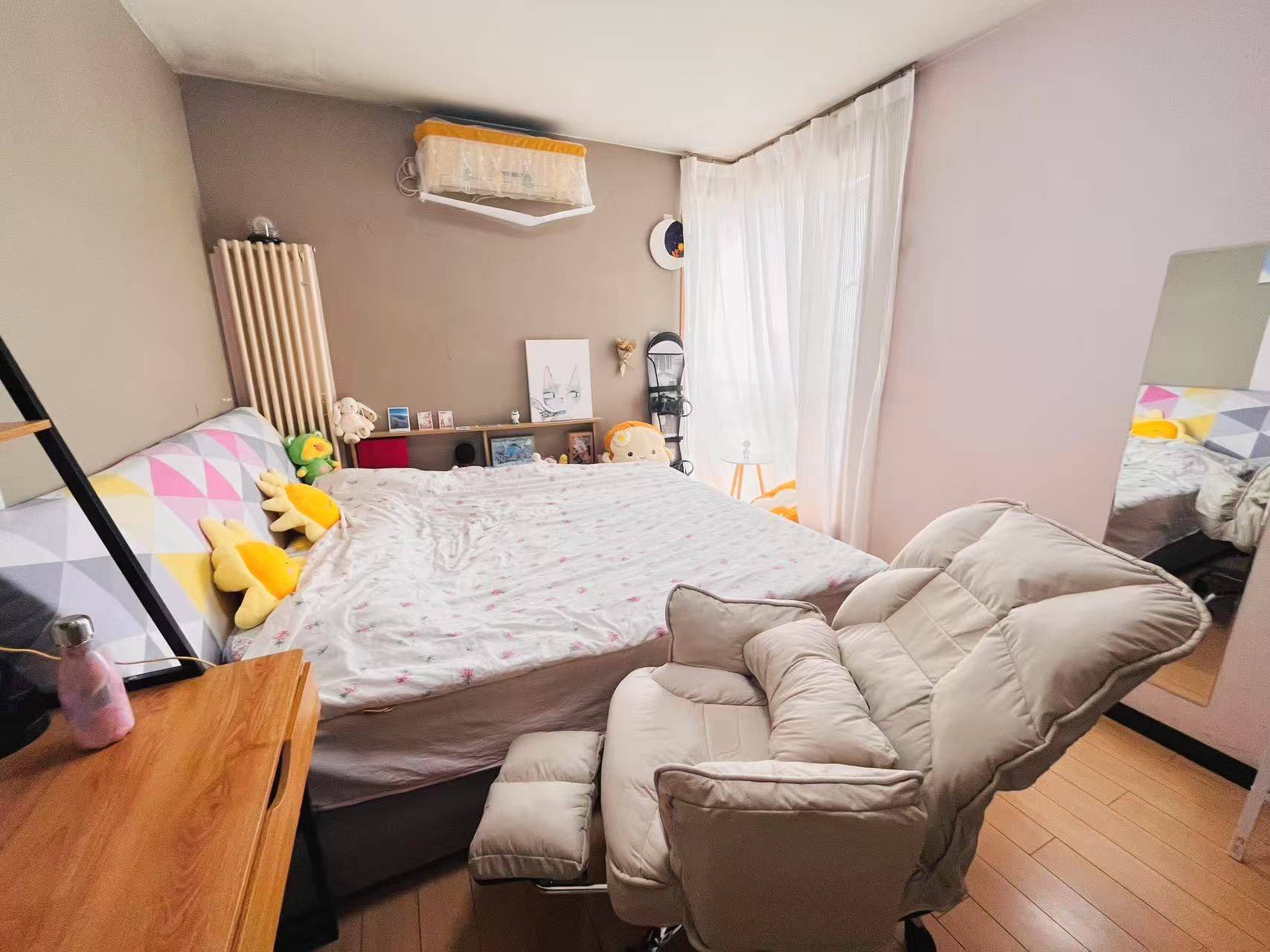 Beijing-Chaoyang-Long & Short Term,Seeking Flatmate,Sublet,Shared Apartment,LGBTQ Friendly,Pet Friendly