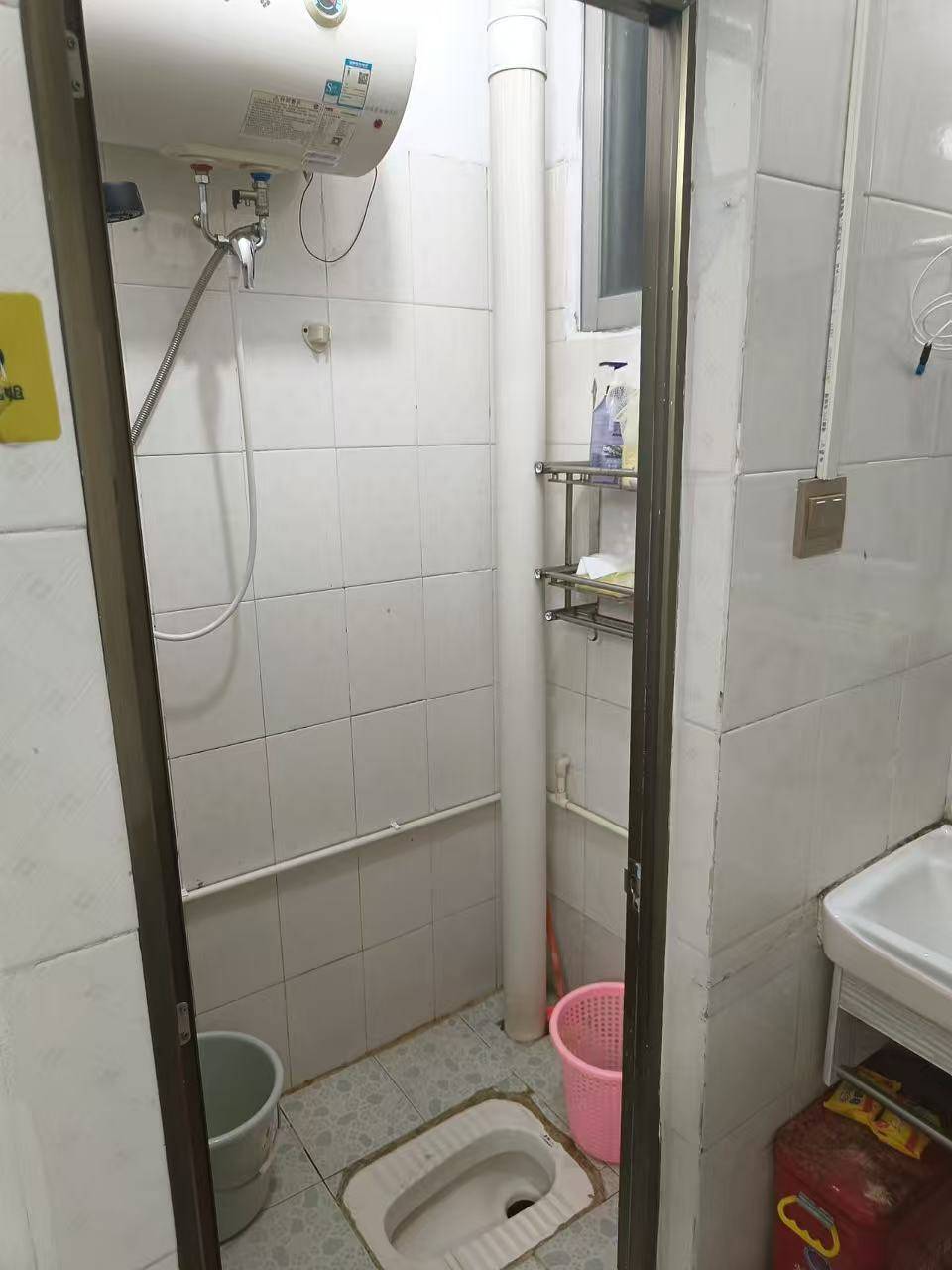 Shenzhen-Longgang-Cozy Home,Clean&Comfy,No Gender Limit,Hustle & Bustle