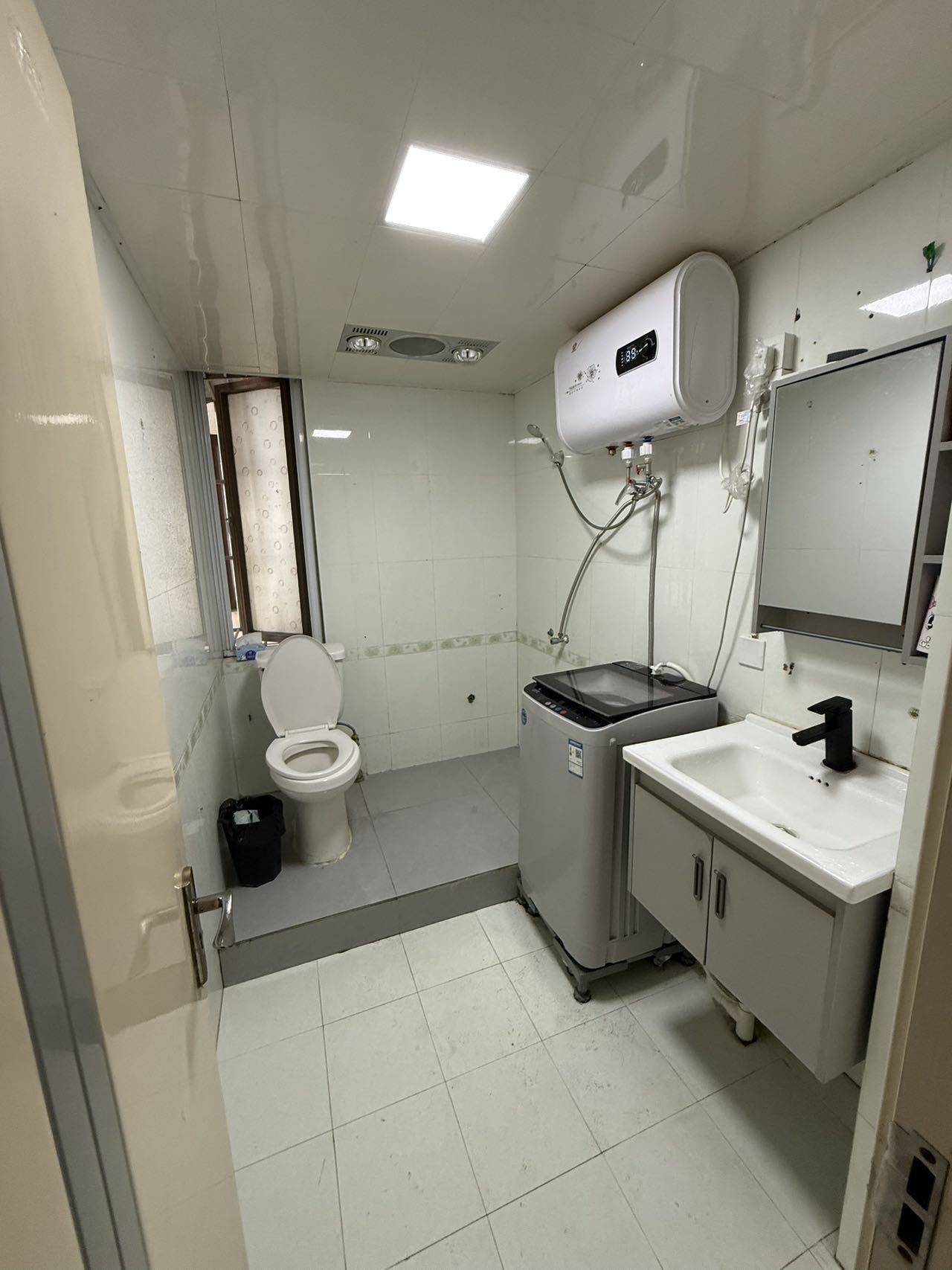 Nanjing-Yuhuatai-Cozy Home,Clean&Comfy,No Gender Limit,Hustle & Bustle