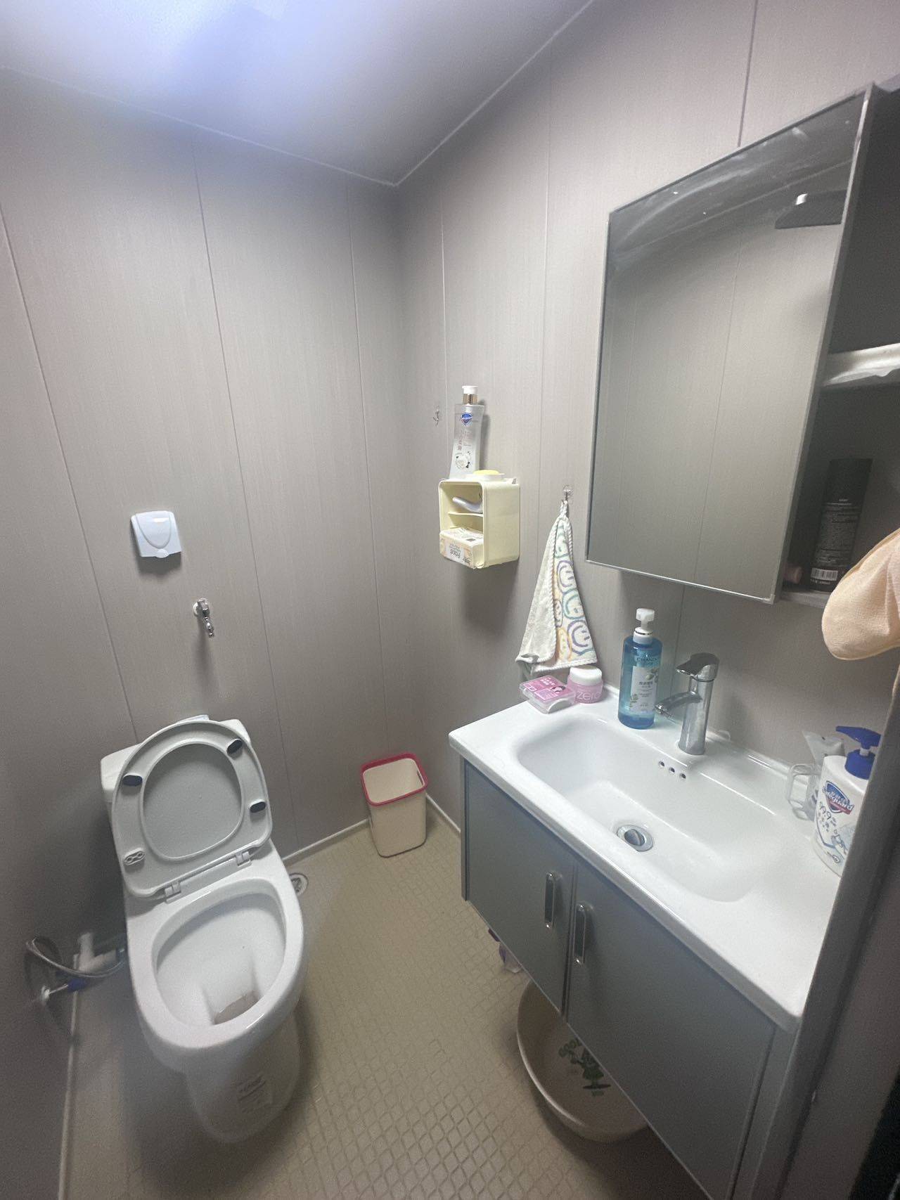 Xi'An-Weiyang-Cozy Home,Clean&Comfy,No Gender Limit,Hustle & Bustle,Chilled