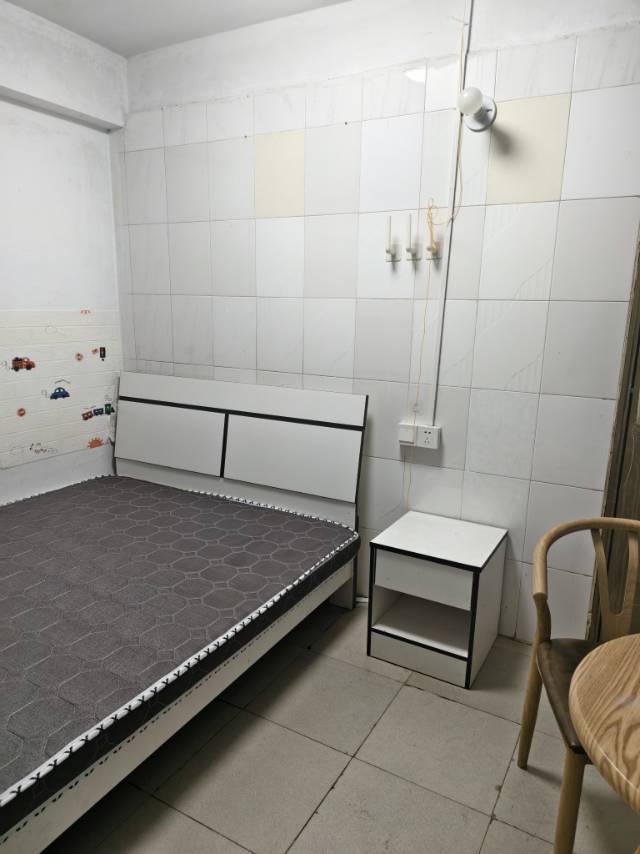 Xiamen-Siming-Clean&Comfy,Hustle & Bustle