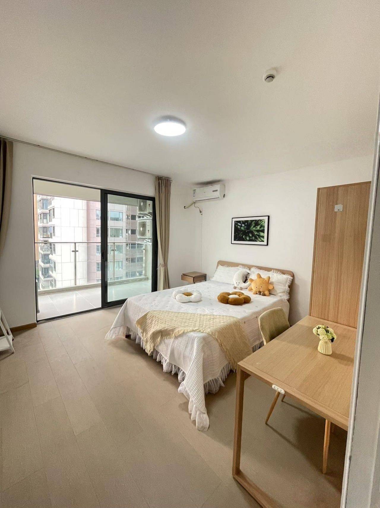 Wuhan-Wuchang-Cozy Home,Clean&Comfy,No Gender Limit,Hustle & Bustle,“Friends”,Chilled,LGBTQ Friendly,Pet Friendly