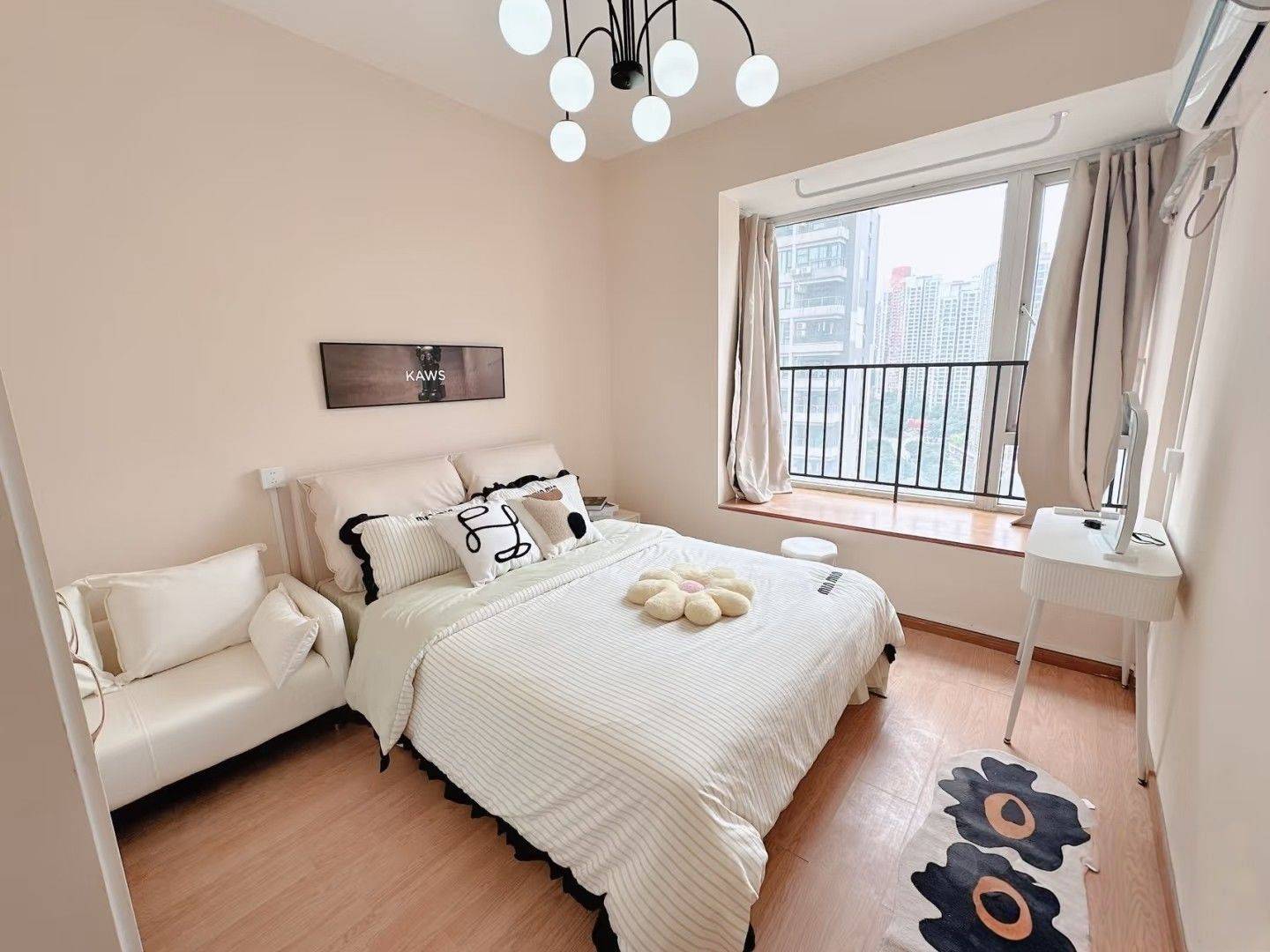 Wuhan-Wuchang-Cozy Home,Clean&Comfy,No Gender Limit,Hustle & Bustle,“Friends”,Chilled,LGBTQ Friendly,Pet Friendly