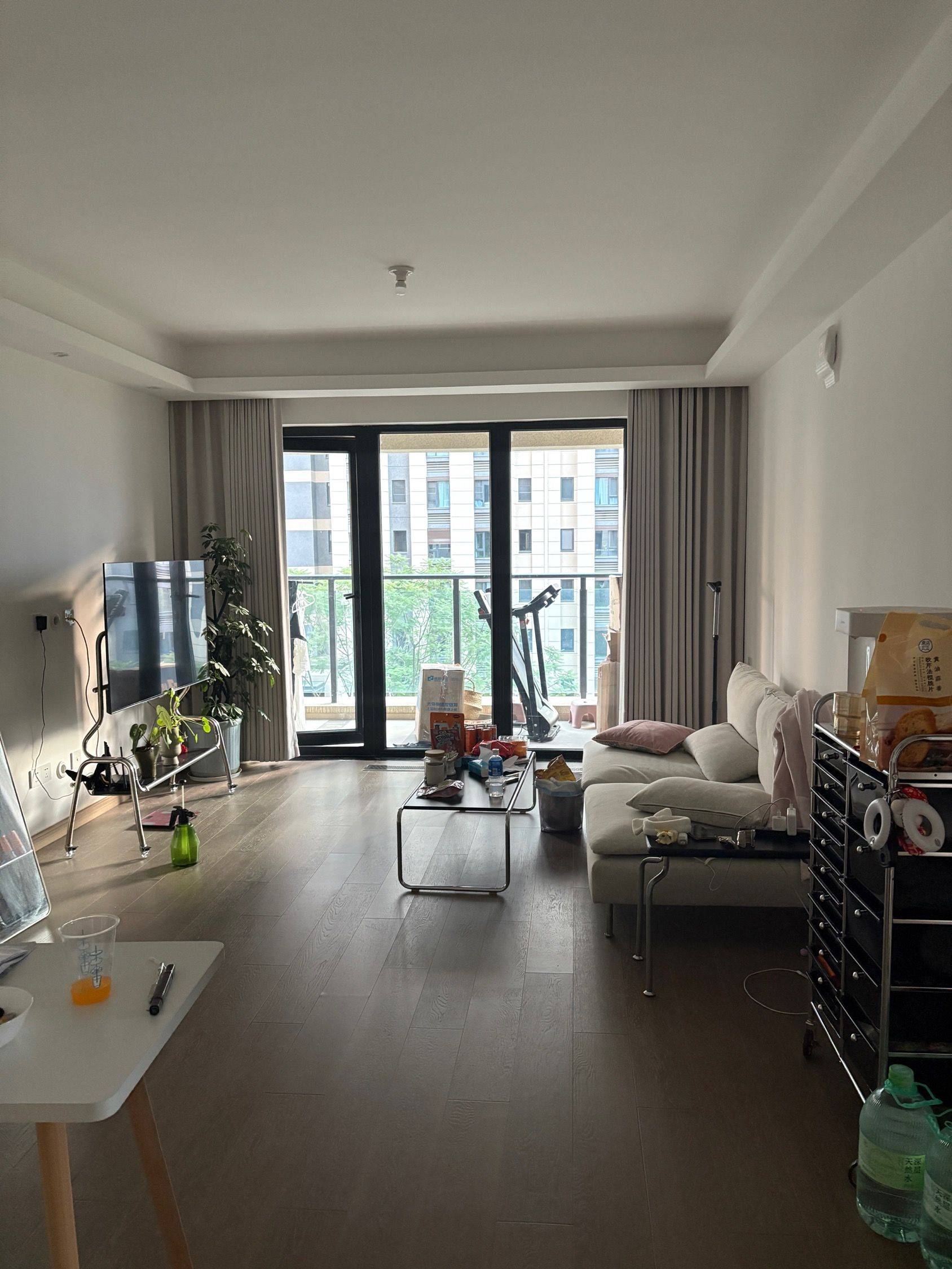 人狠话不多整租房源1