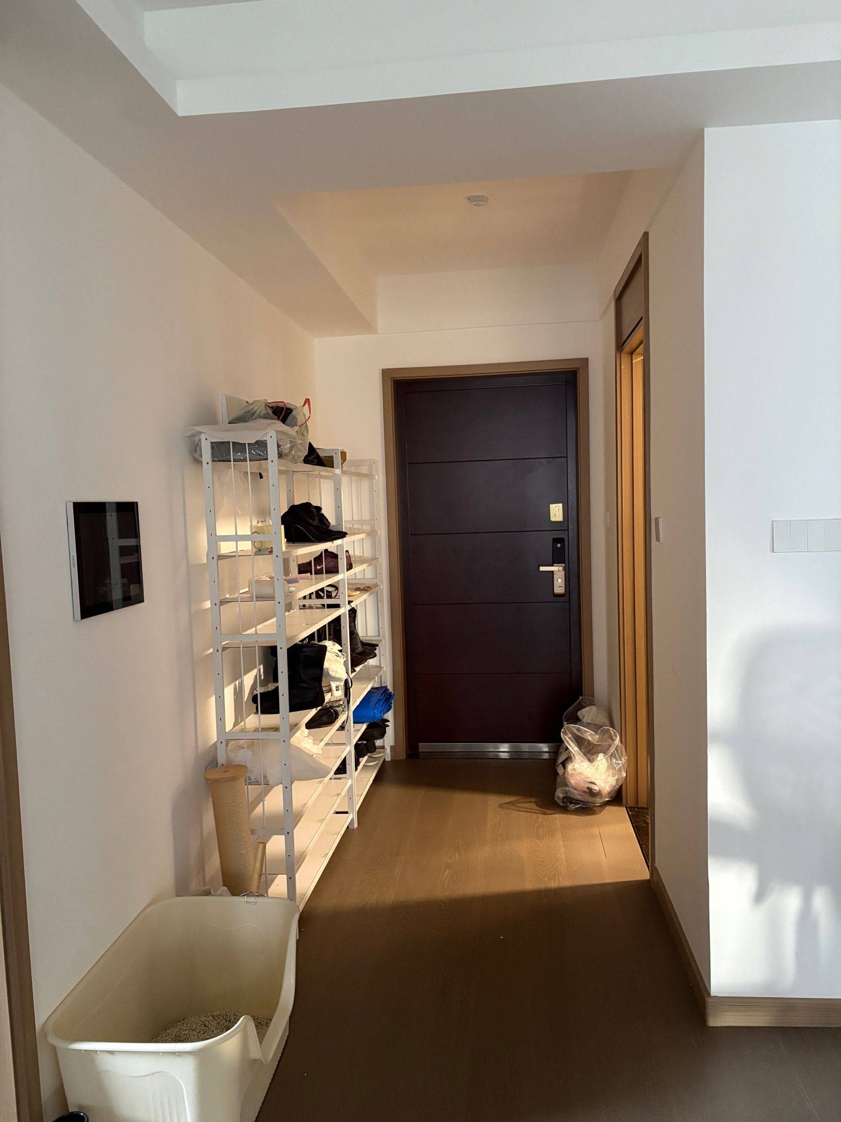 人狠话不多整租房源2