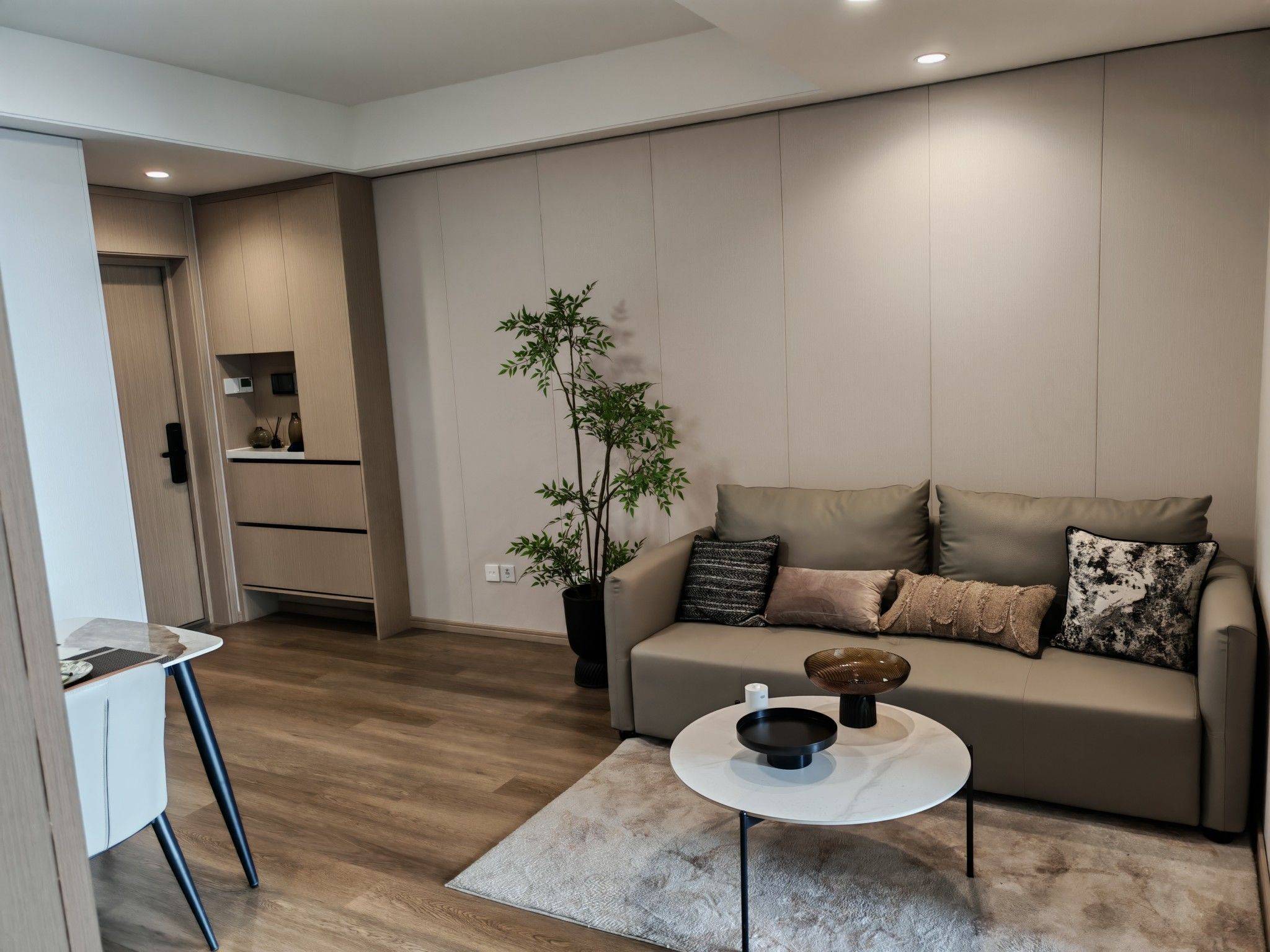 小张贼嚣张整租房源1