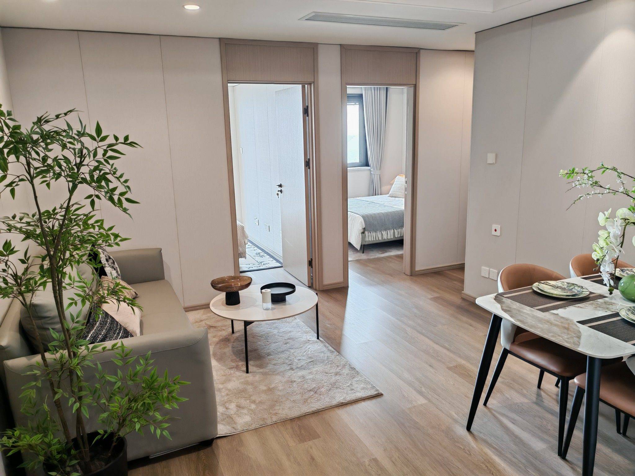 小张贼嚣张整租房源2