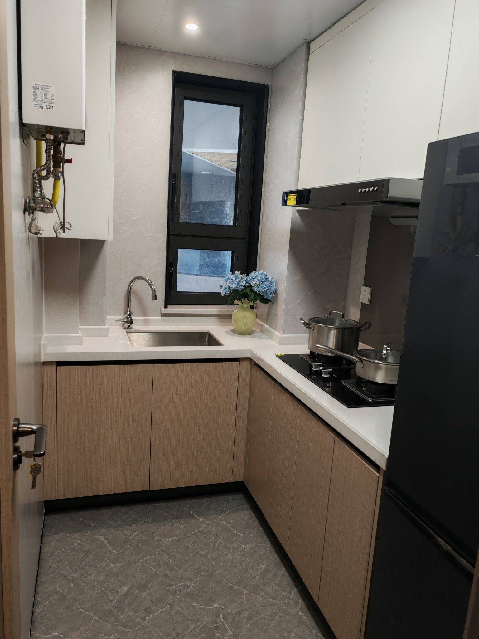 小张贼嚣张整租房源3