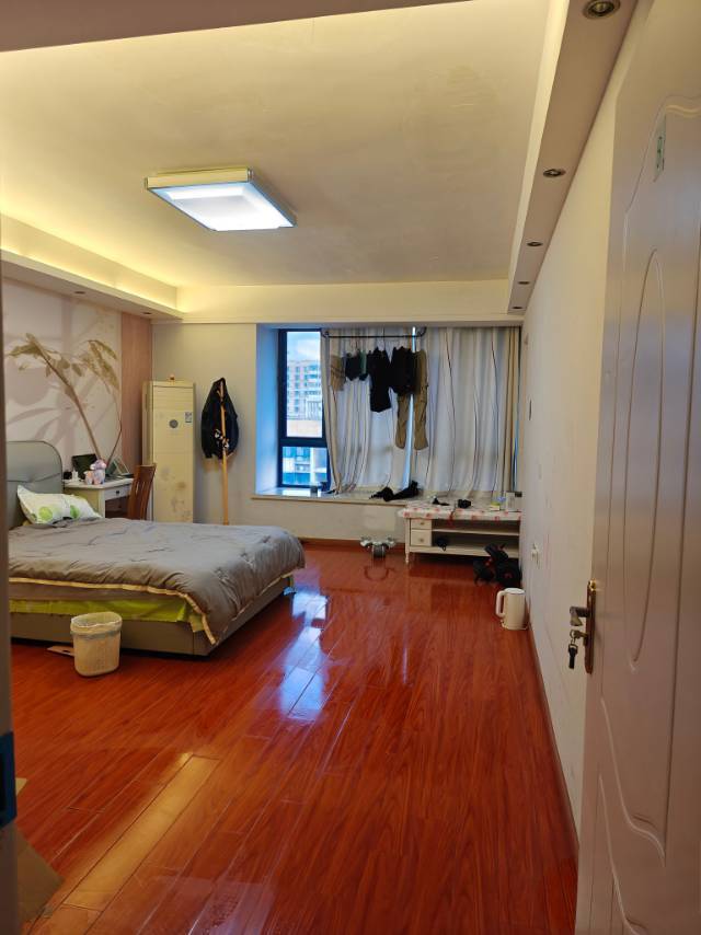 核弹批发商整租房源1