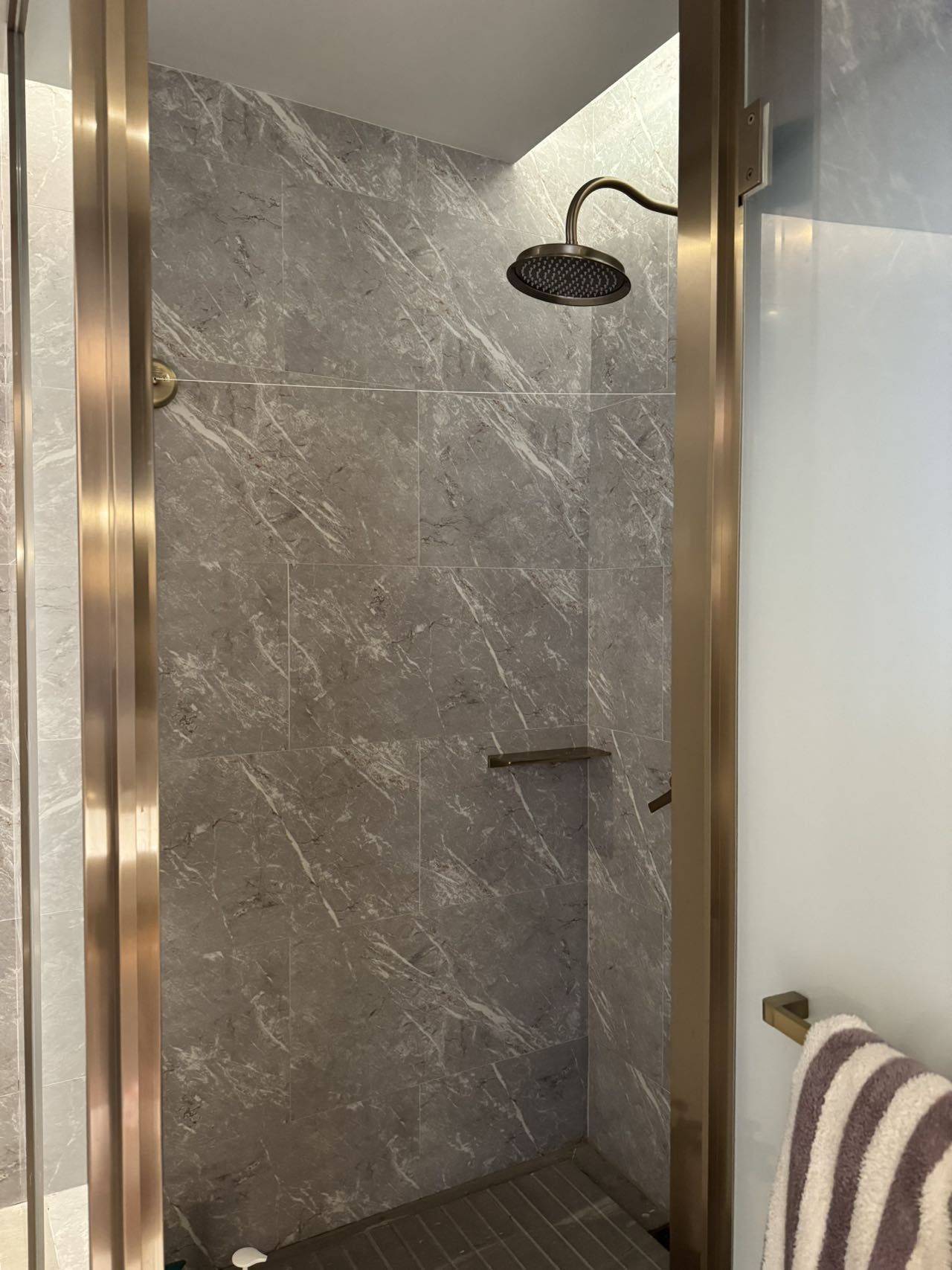 临安 杭州青山湖方隅服务公寓