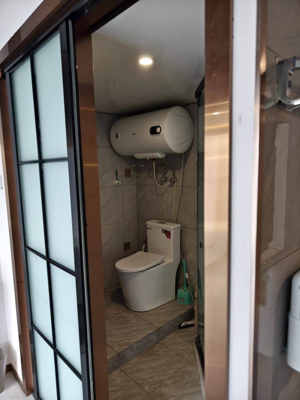 王-****整租房源2