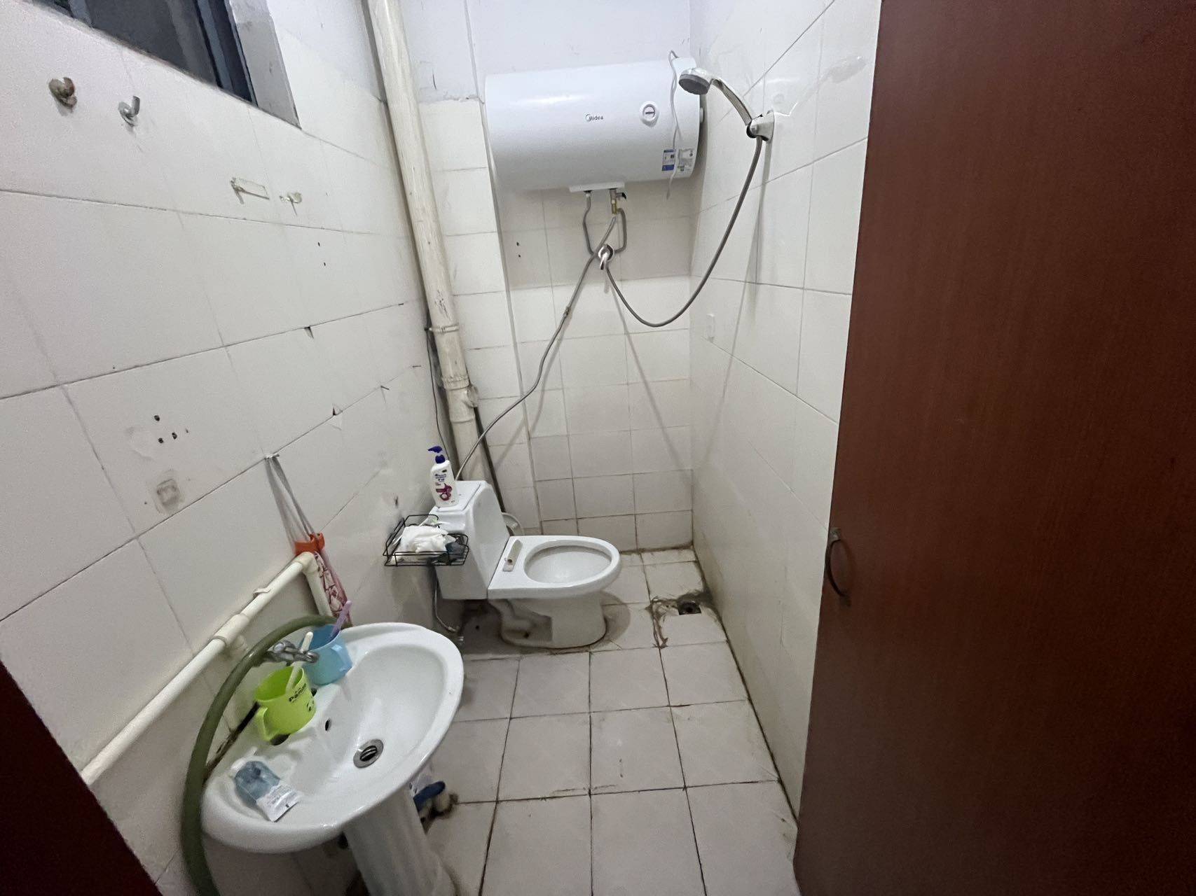 Jiangyin 豪业金属宿舍楼