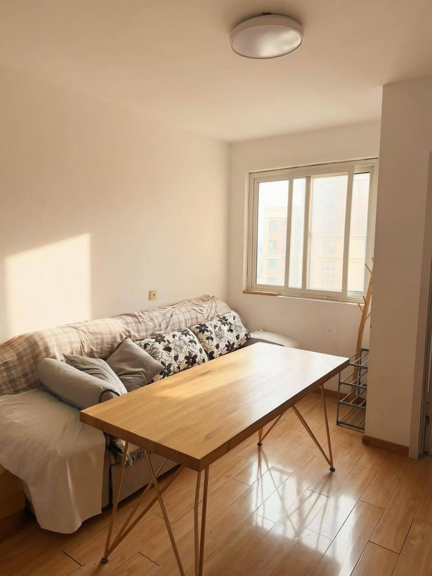 october整租房源1