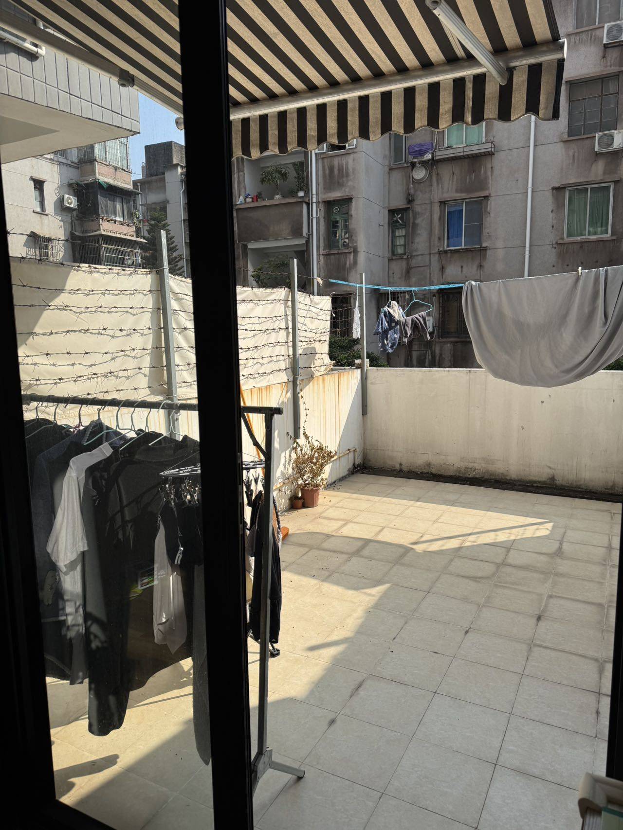 广州 荔湾 | 泊寓(广州鹤洞地铁站店)_3