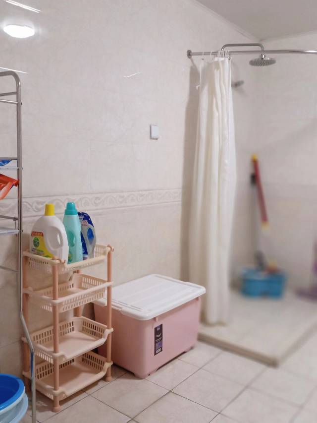 Shunyi 中景江山赋