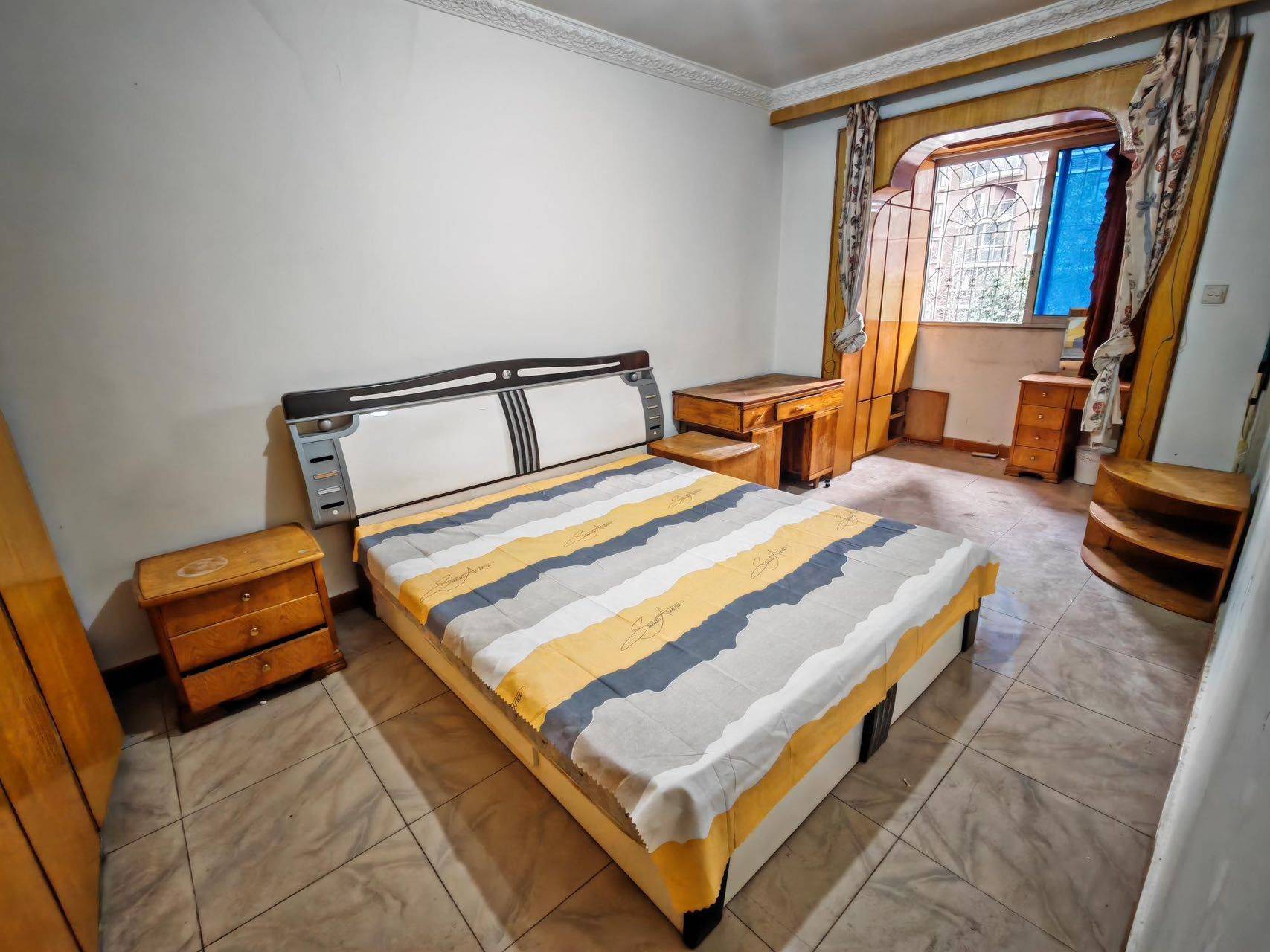 紧斗长不帅整租房源3