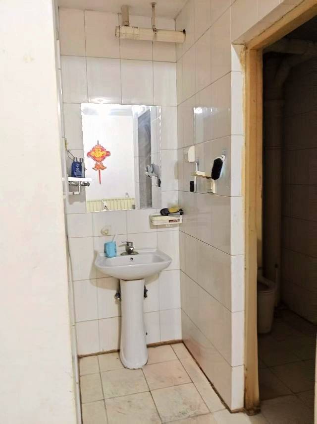 嗯整租房源3