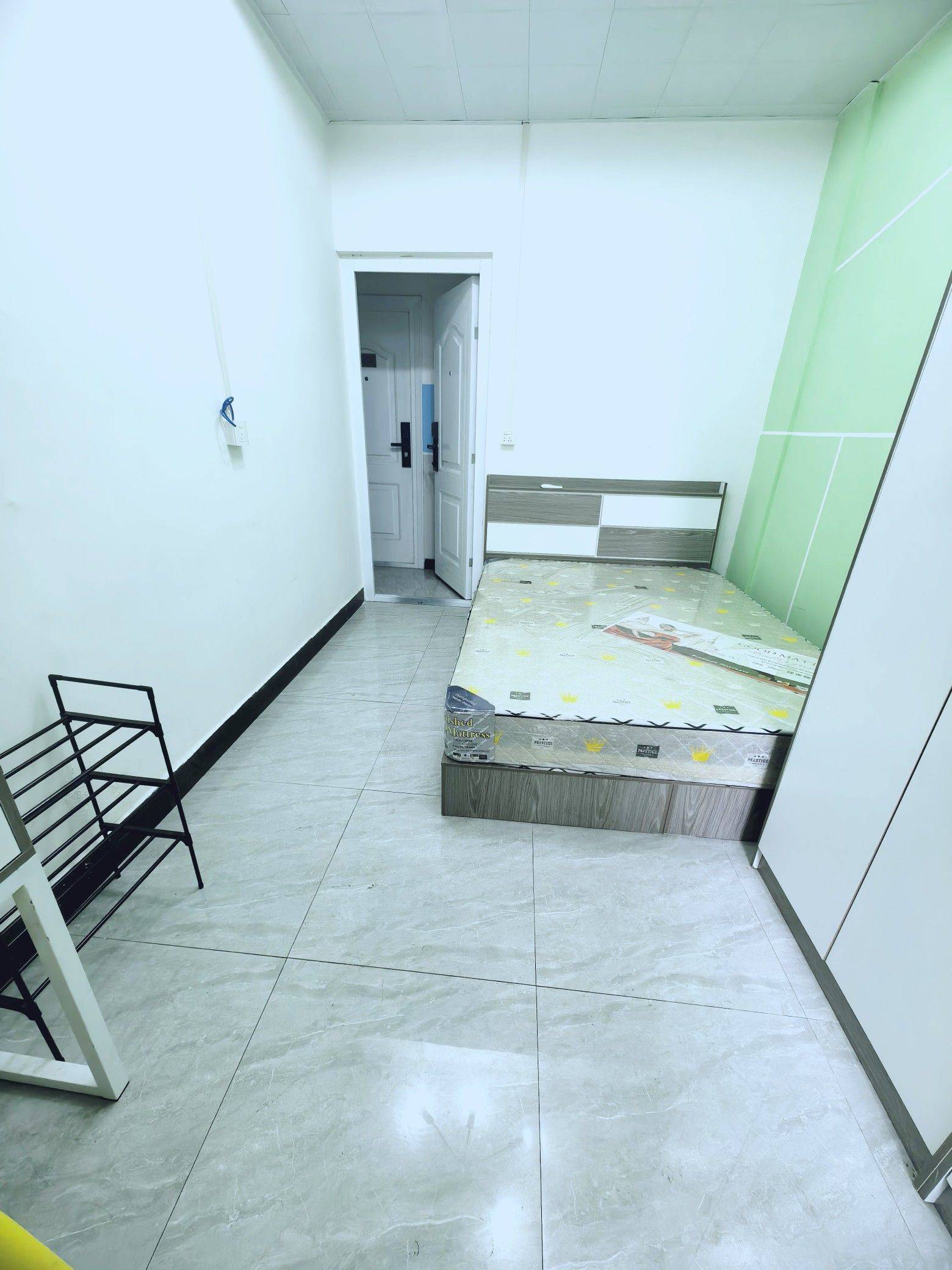 不给停水的包租婆整租房源2