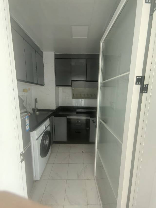 Fenggang 凤岗天安数码城N5国际公寓