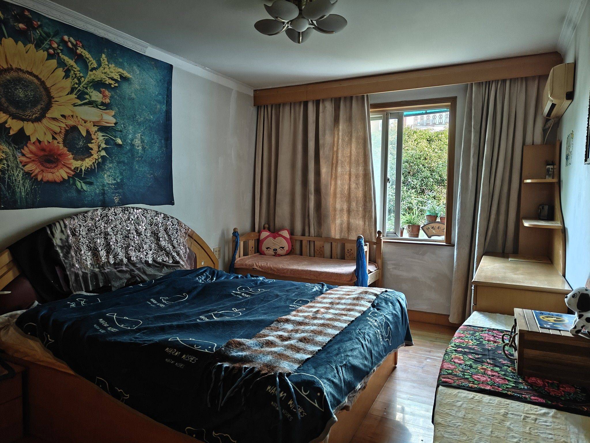 西湖 雅仕苑32幢1单元201室
