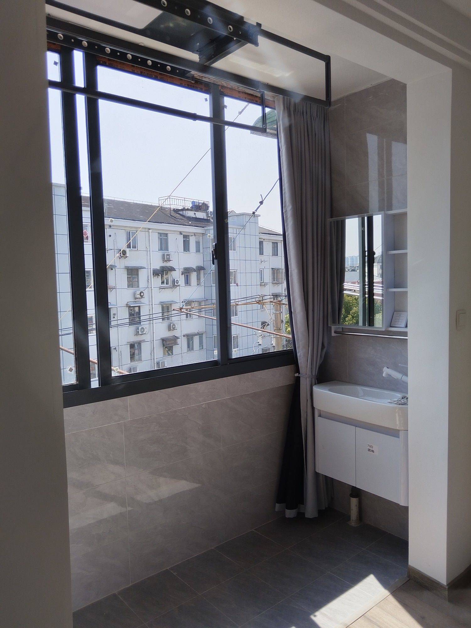 小楼一夜听春雨整租房源3