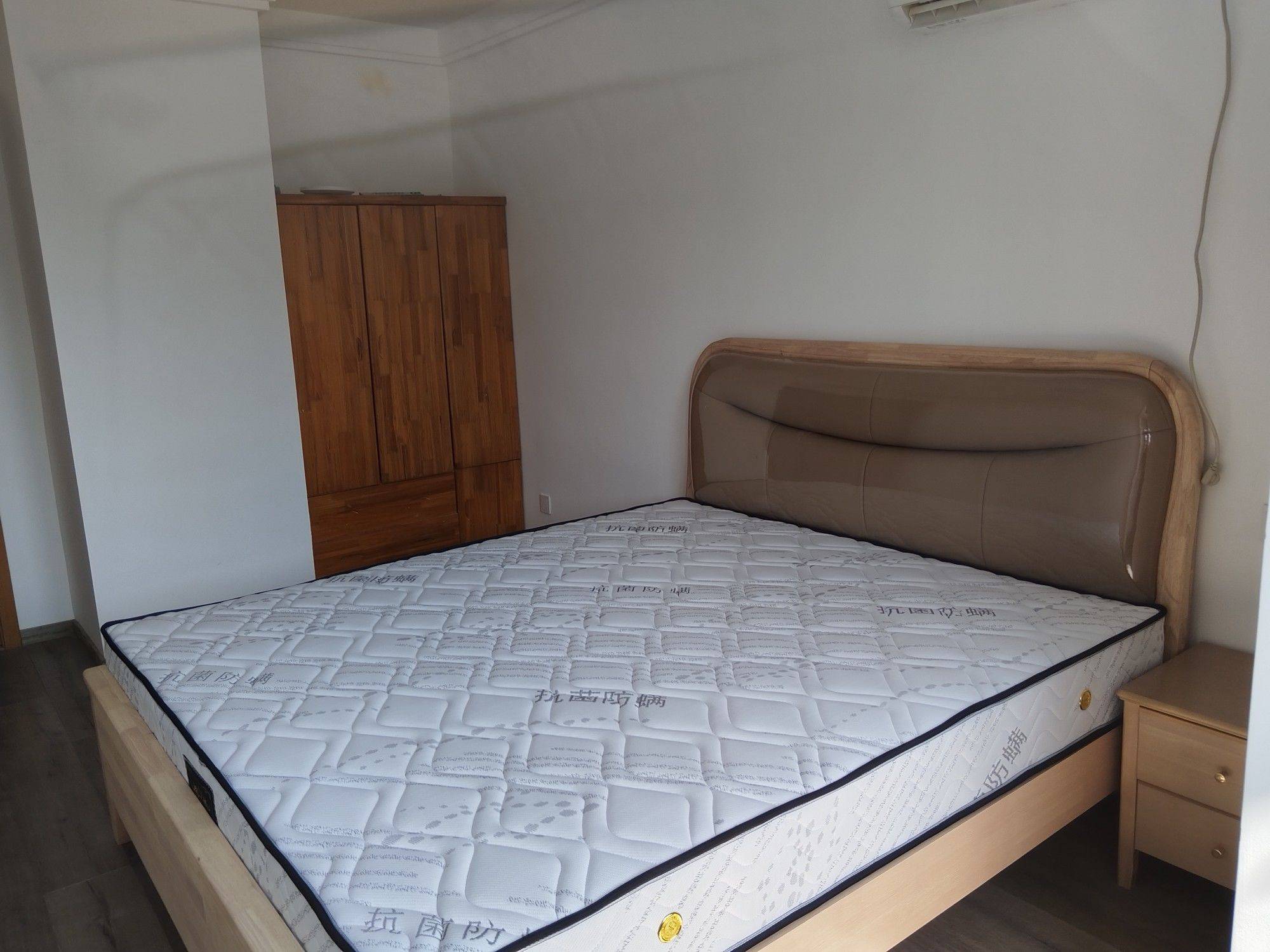 小楼一夜听春雨整租房源2