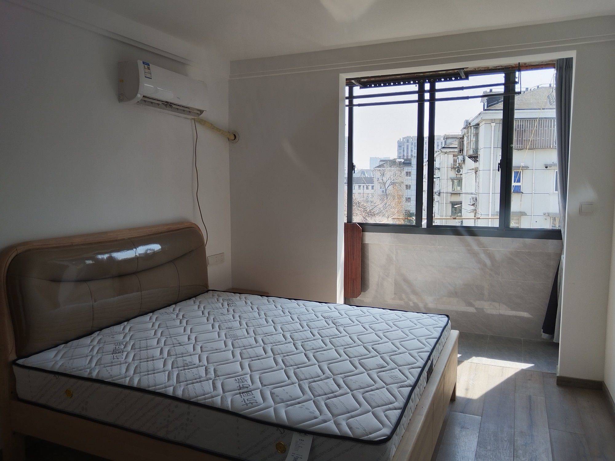 小楼一夜听春雨整租房源1